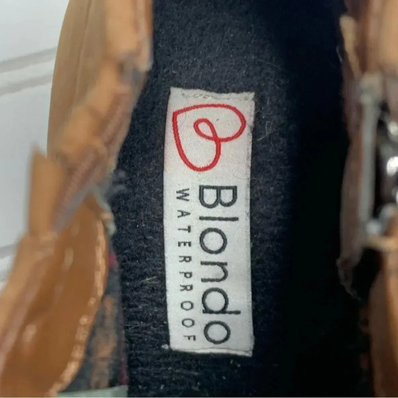 Blondo  Villa Waterproof Ankle Bootie - Picture 3 of 11